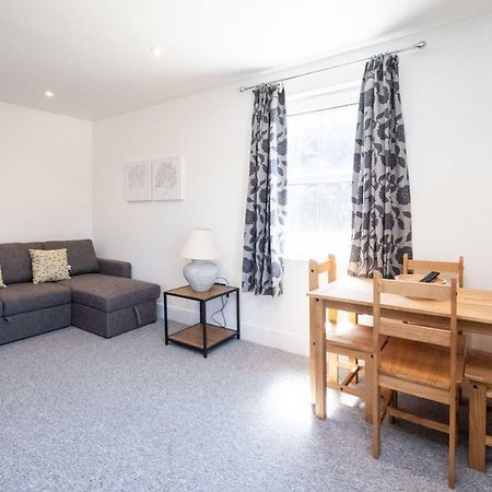 Rowan - Three Tuns Apartments , Wickham Market - By Aldeburgh Coastal Cottages Pettistree エクステリア 写真