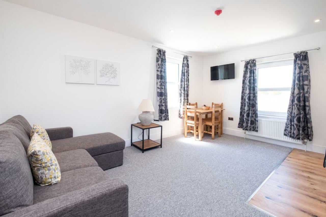 Rowan - Three Tuns Apartments , Wickham Market - By Aldeburgh Coastal Cottages Pettistree エクステリア 写真