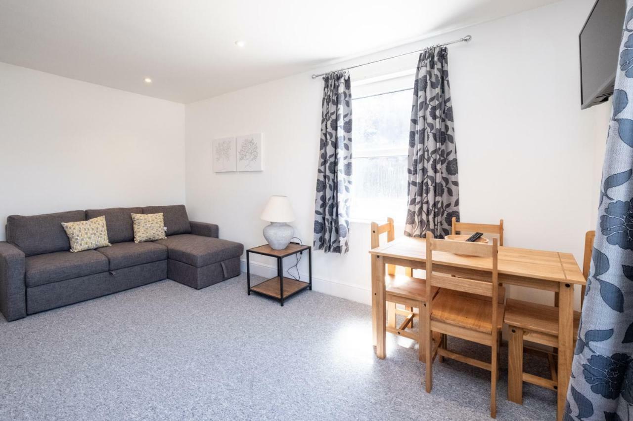 Rowan - Three Tuns Apartments , Wickham Market - By Aldeburgh Coastal Cottages Pettistree エクステリア 写真
